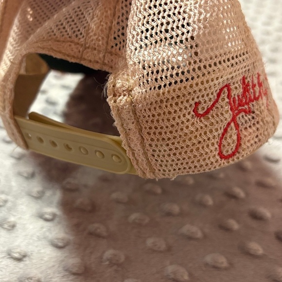 Judith March ❤️ CROSS ✝️ Detail Trucking Hat - Picture 7 of 7